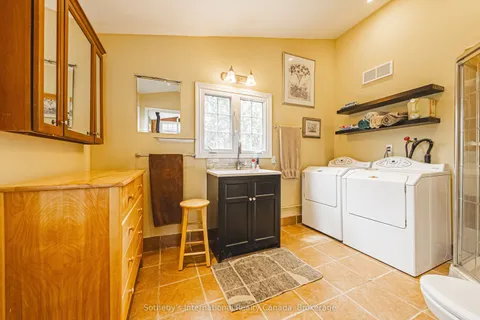1680 Old Brock Street, Norfolk, ON N0E 1W0