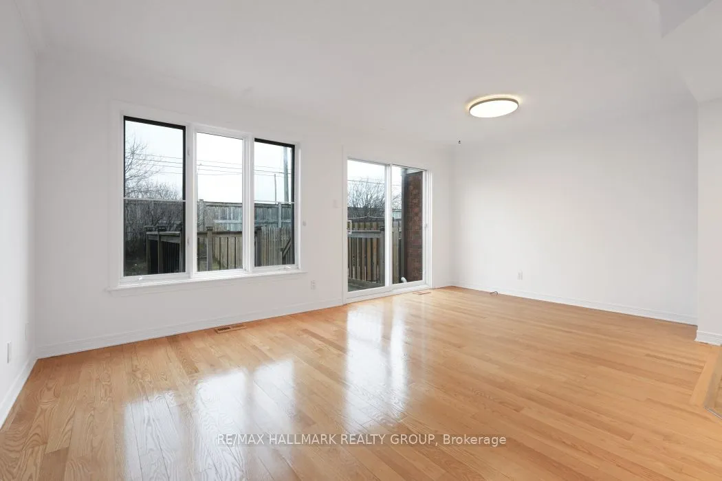 97 Forestglade Crescent, Hunt Club - South Keys and Area, ON K1G 6A6