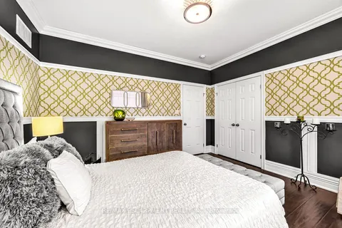 20 Chesswood Trail, Hamilton, ON L8N 2Z7