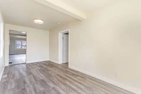 80 Glennie Avenue, Hamilton, ON L8H 5V9
