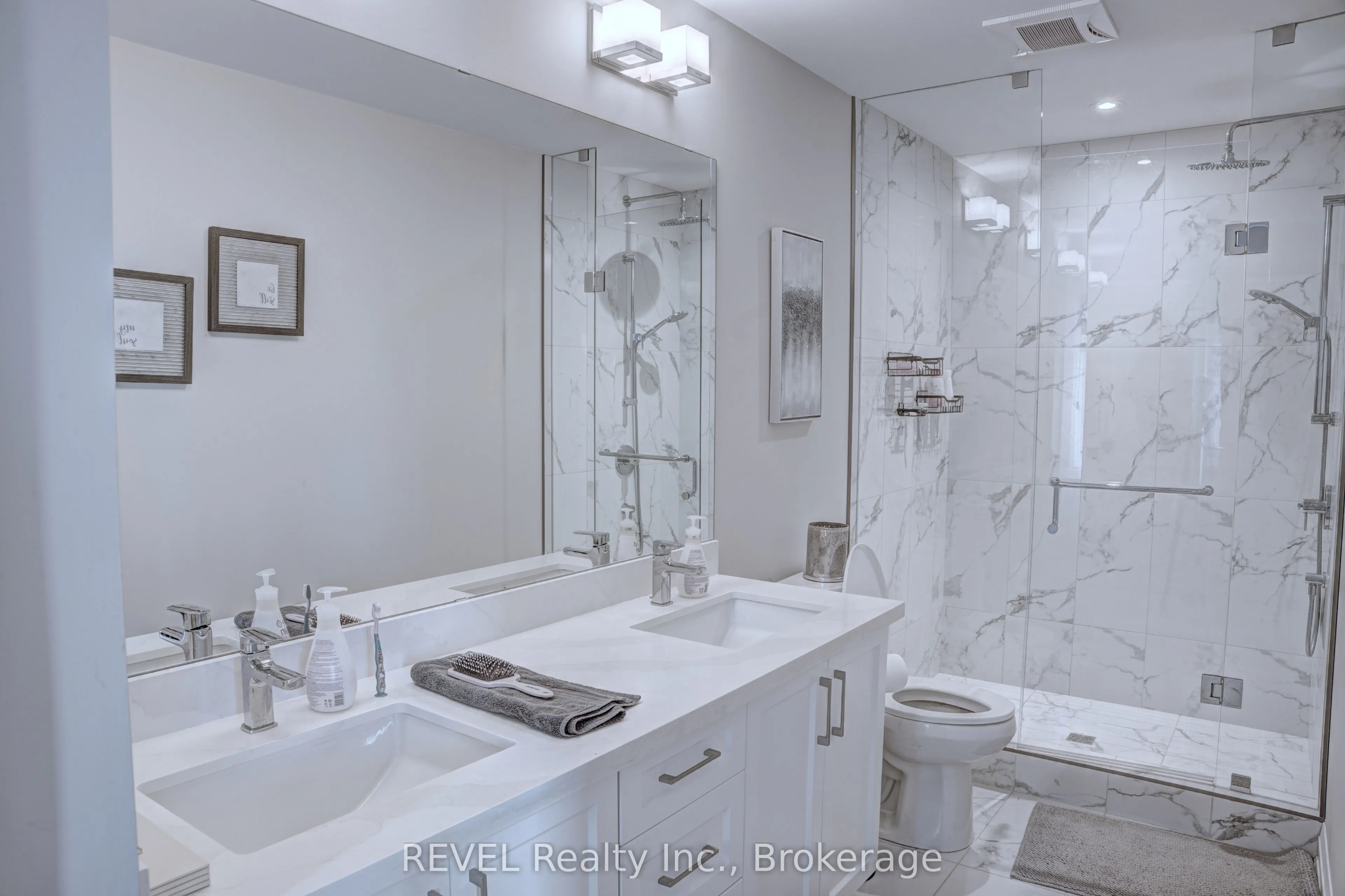 29 Elvira Way, Thorold, ON L2V 0M7