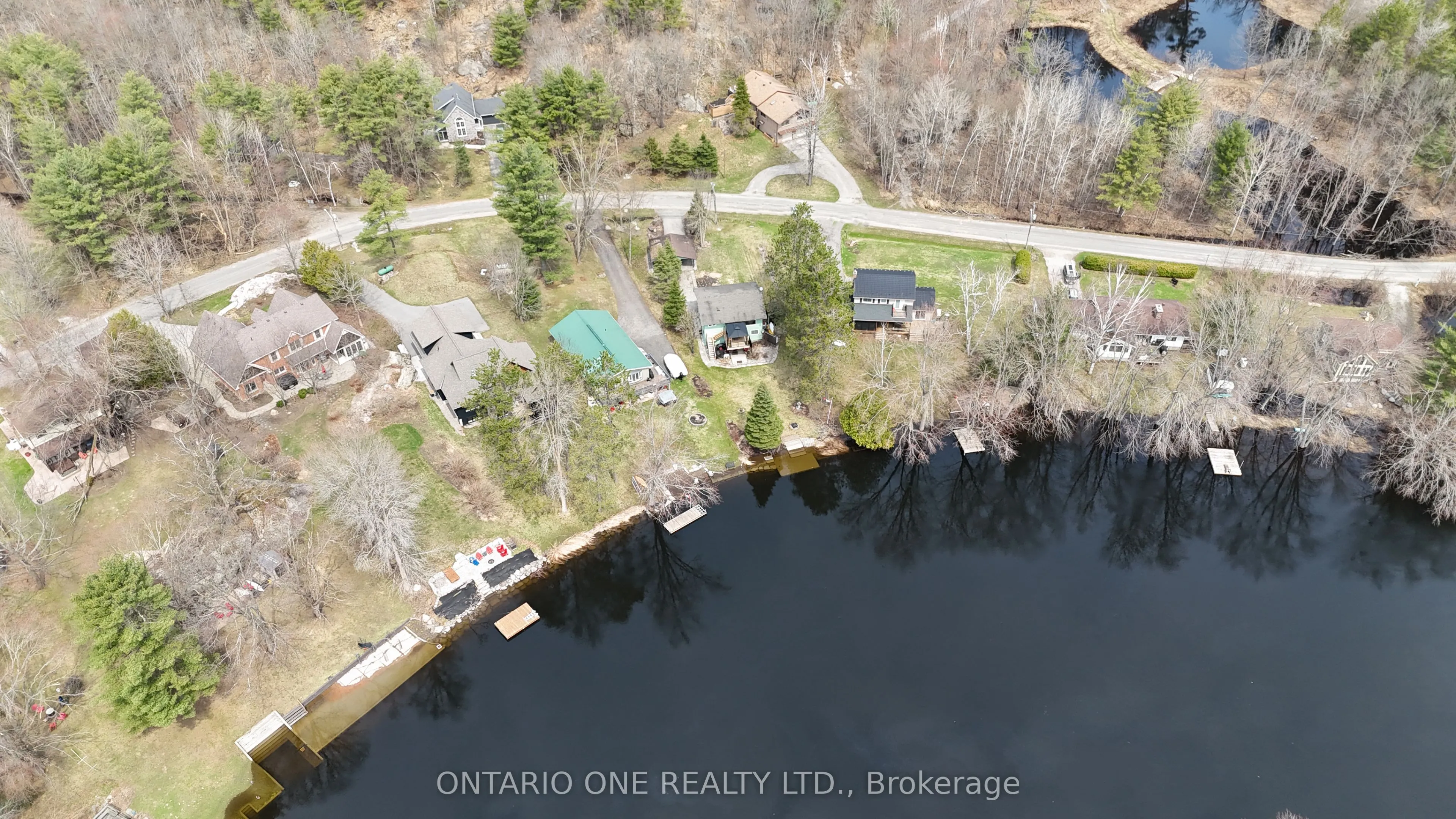 1045 Cowbell Lane, Gravenhurst, ON P0E 1N0