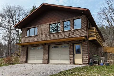 1045 Cowbell Lane, Gravenhurst, ON P0E 1N0