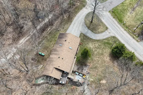 1045 Cowbell Lane, Gravenhurst, ON P0E 1N0