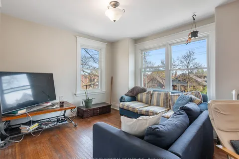 495 Aberdeen Avenue, Hamilton, ON L8P 2S5