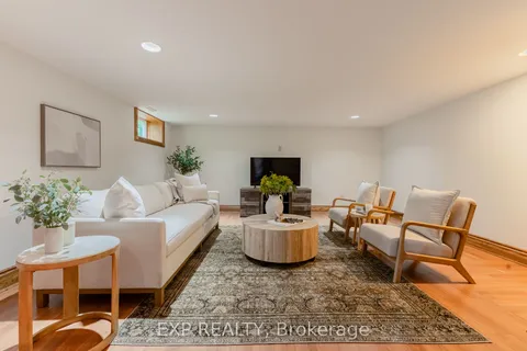 283 Hastings Street, North Middlesex, ON N0M 2K0