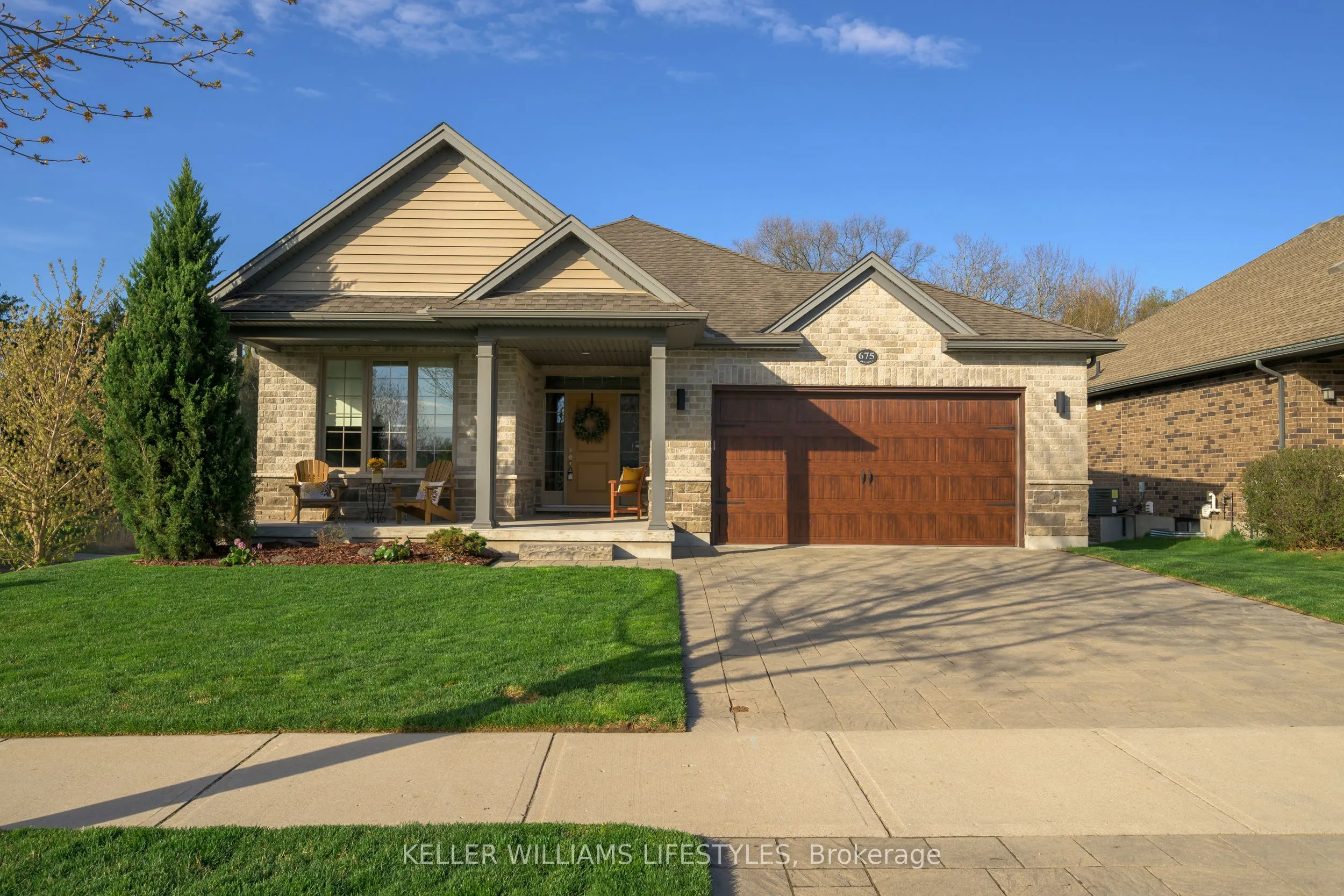 675 Bennett Crescent, Strathroy-Caradoc, ON N0L 1W0