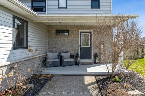 5 Wellandvale Drive, Welland, ON L3C 7G7