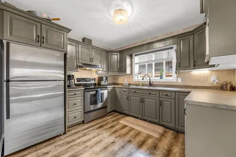 5 Wellandvale Drive, Welland, ON L3C 7G7