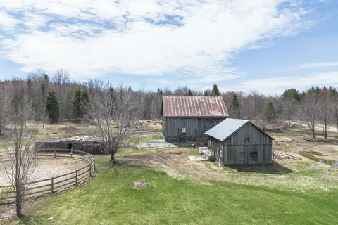 499 Sturgeon Mountain Road, Pembroke, ON K8A 6W3