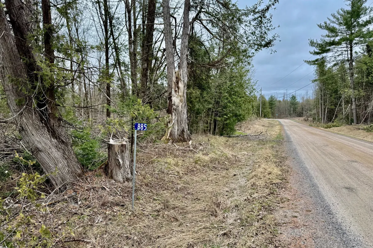 885 Cleveland Road, Tudor and Cashel, ON K0K 1Y0