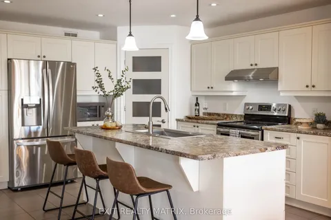 228 Olde Towne Avenue, Russell, ON K4R 0B3