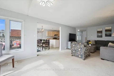 574 Windjammer Way, Waterloo, ON N2K 3Z5