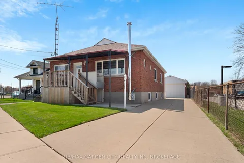323 Niagara Street, St. Catharines, ON L2M 4V9