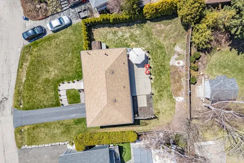 77 Hill Crest N/A, Hamilton, ON L9G 3A2