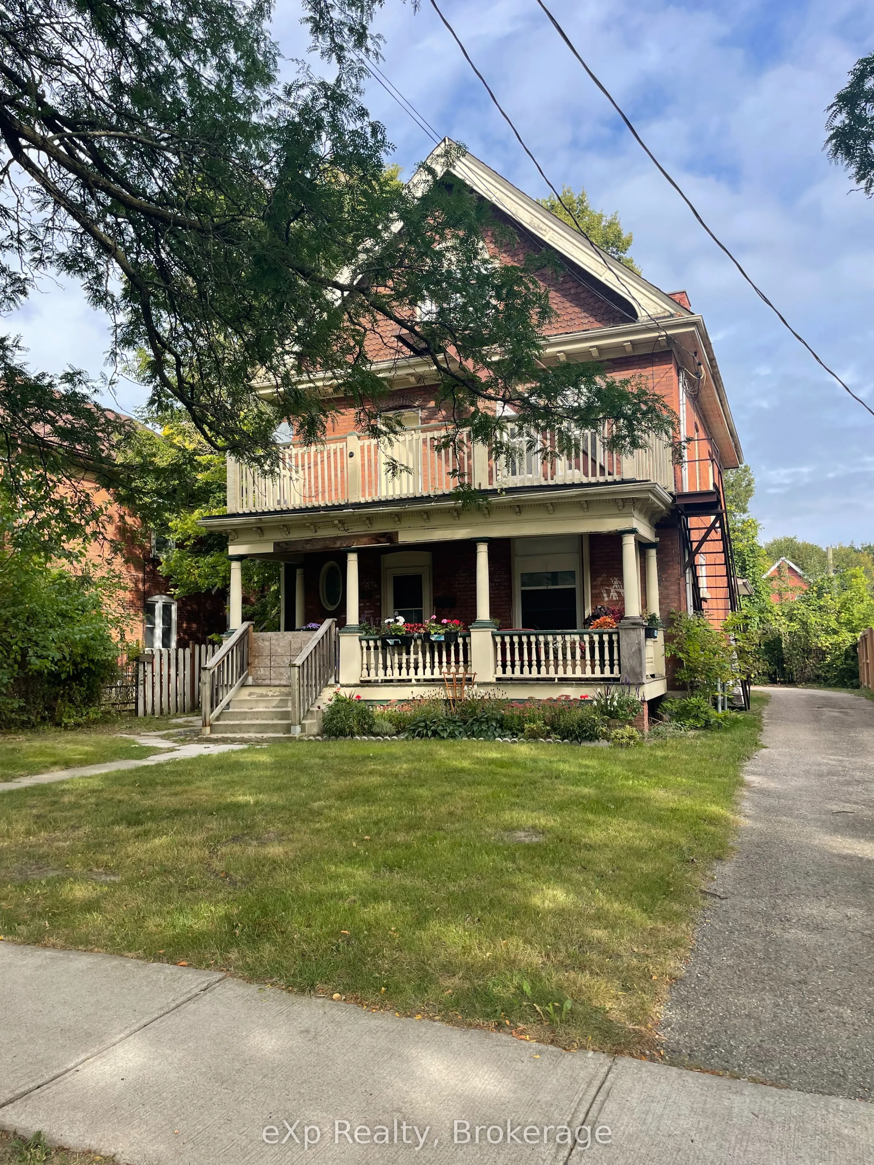 126 Chatham Street, Brant, ON N3S 4G4