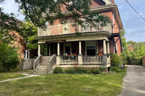 126 Chatham Street, Brant, ON N3S 4G4