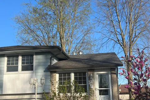 326 Burns Street, Strathroy-Caradoc, ON N7G 1G4