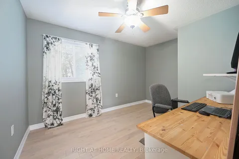 106 Bushmill Circle, Hamilton, ON L8B 1A5