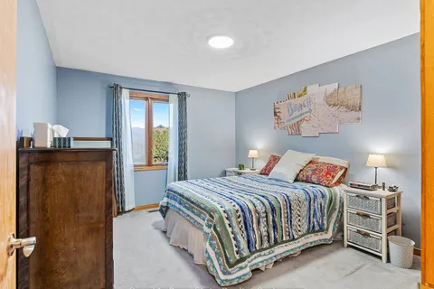 1306 St Johns Road, ON N3Y 4K1