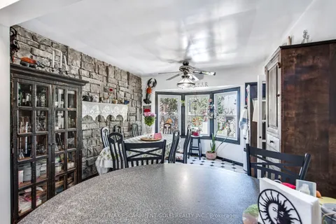 6343 Division Street, Niagara Falls, ON L2G 1J9