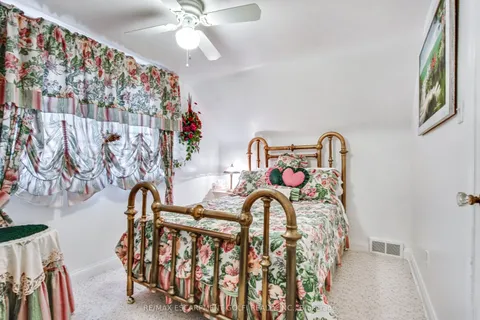 6343 Division Street, Niagara Falls, ON L2G 1J9