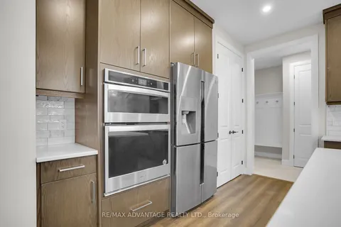 6416 Old Garrison Boulevard, London South, ON N6P 0G2