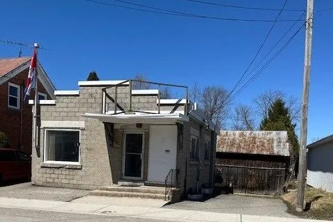 8 Main Street, ON K0G 1E0