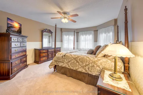 501 Brooke Street, Plympton-Wyoming, ON N0N 1T0