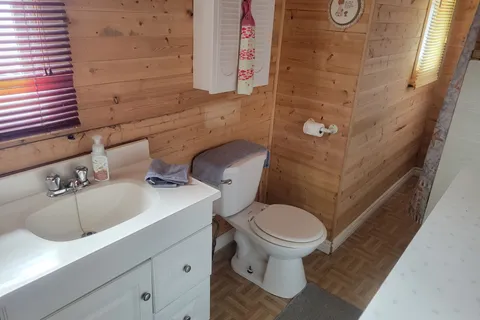 1072 Lakeshore Road, Haldimand, ON N0A 1P0