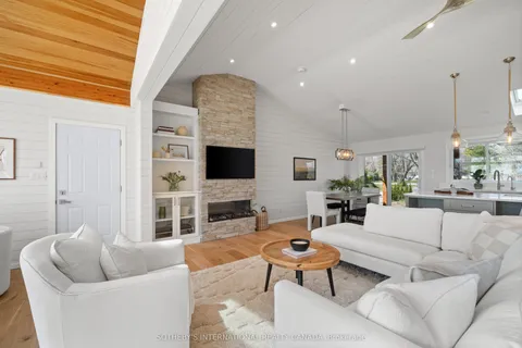 596 HISCOCK SHORES Road, ON K0K 1L0