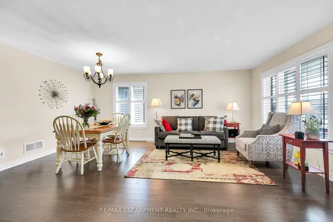 27 BONNIE Drive, Haldimand, ON N0A 1H0