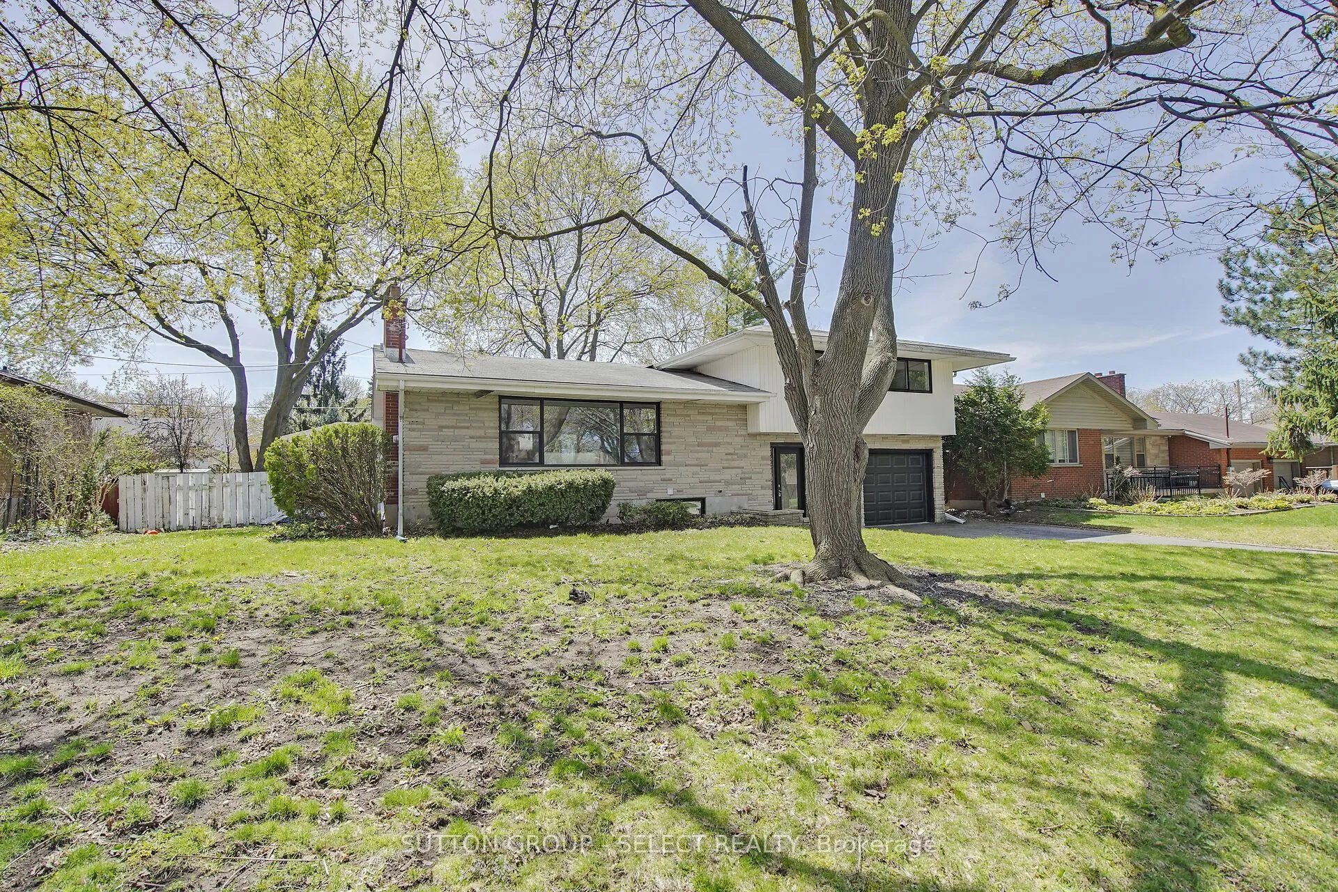 481 BASELINE Road, London South, ON N6C 2P8