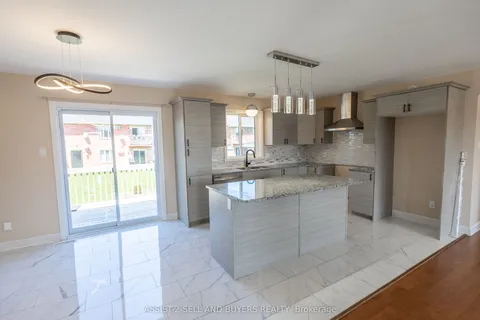 102 Forestdale Crescent, Cornwall, ON K6K 0A5