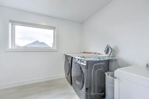 1480 Medway Park Drive, ON N6G 0Z6