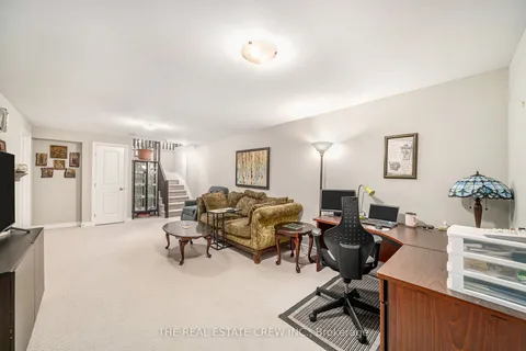 699 Sora Way, Blossom Park - Airport and Area, ON K1T 0R3