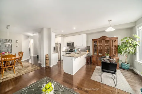 699 Sora Way, Blossom Park - Airport and Area, ON K1T 0R3