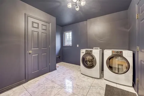 10216 Parkside Crescent, Lambton Shores, ON N0M 1T0