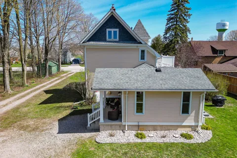 8 Queen Street, Huron-Kinloss, ON N0G 2R0