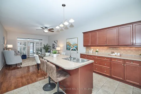 76 Aaron Trail, Welland, ON L3B 6G4