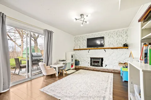236 Reid Street, Quinte West, ON K8V 5W3