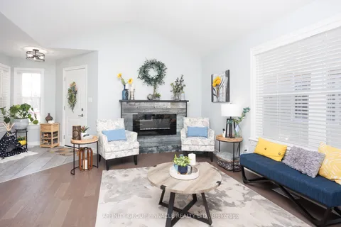 30 Lisbeth Crescent, Kawartha Lakes, ON K9V 0C9