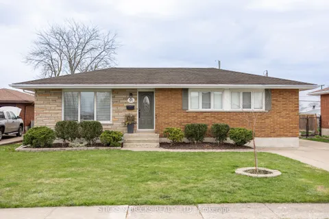 91 Elgin Street, Thorold, ON L2V 3B8
