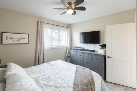91 Elgin Street, Thorold, ON L2V 3B8