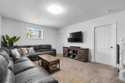 166 West Park Drive, North Middlesex, ON N0M 2K0