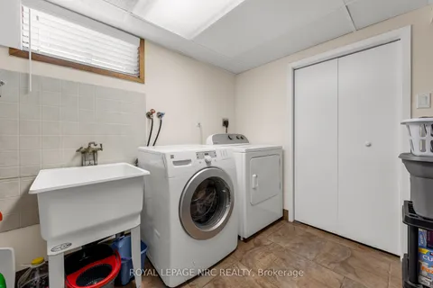 7301 North Dorset Place, Niagara Falls, ON L2J 3T3