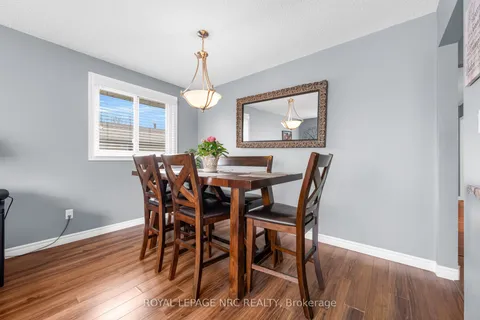 7301 North Dorset Place, Niagara Falls, ON L2J 3T3