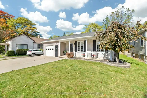 76 Sanders Street, South Huron, ON N0M 1S2