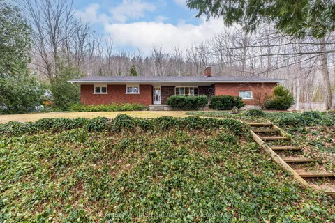 2 Kathleen Avenue, South Bruce Peninsula, ON N0H 2T0