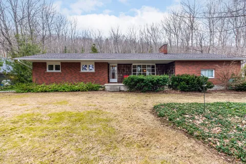 2 Kathleen Avenue, South Bruce Peninsula, ON N0H 2T0